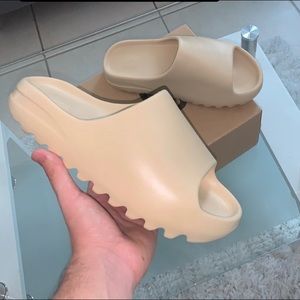 Yeezy Slides Desert Sand